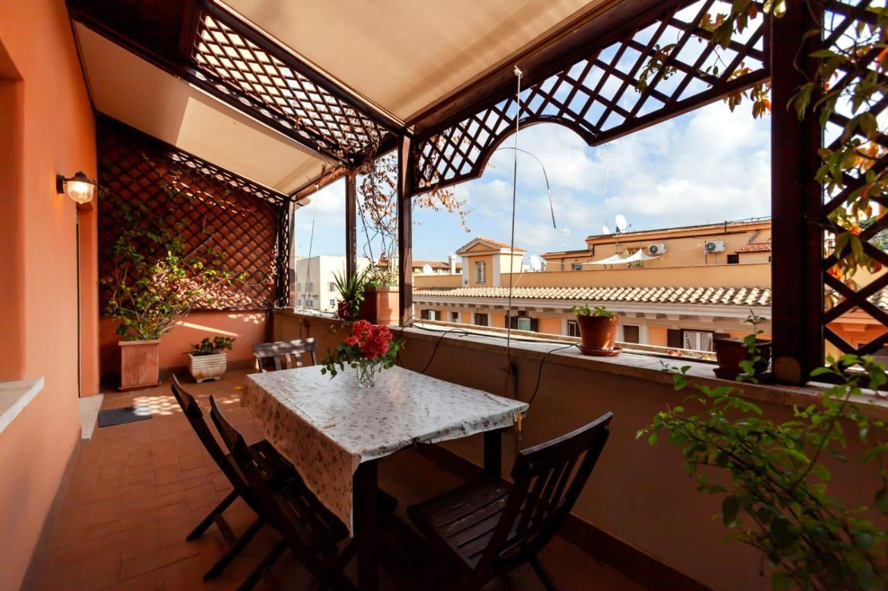 Cavalleggeri House Roma Exterior foto